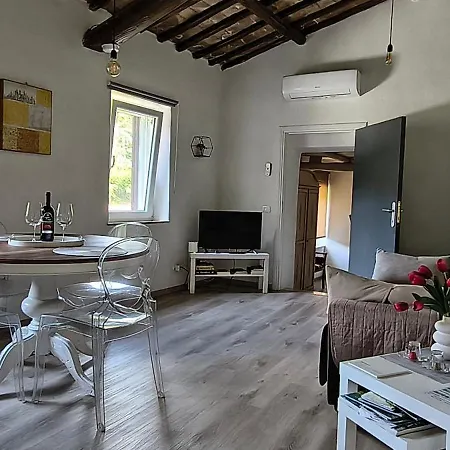 Casa Biscarello - Borgo E * Grotte di Castro